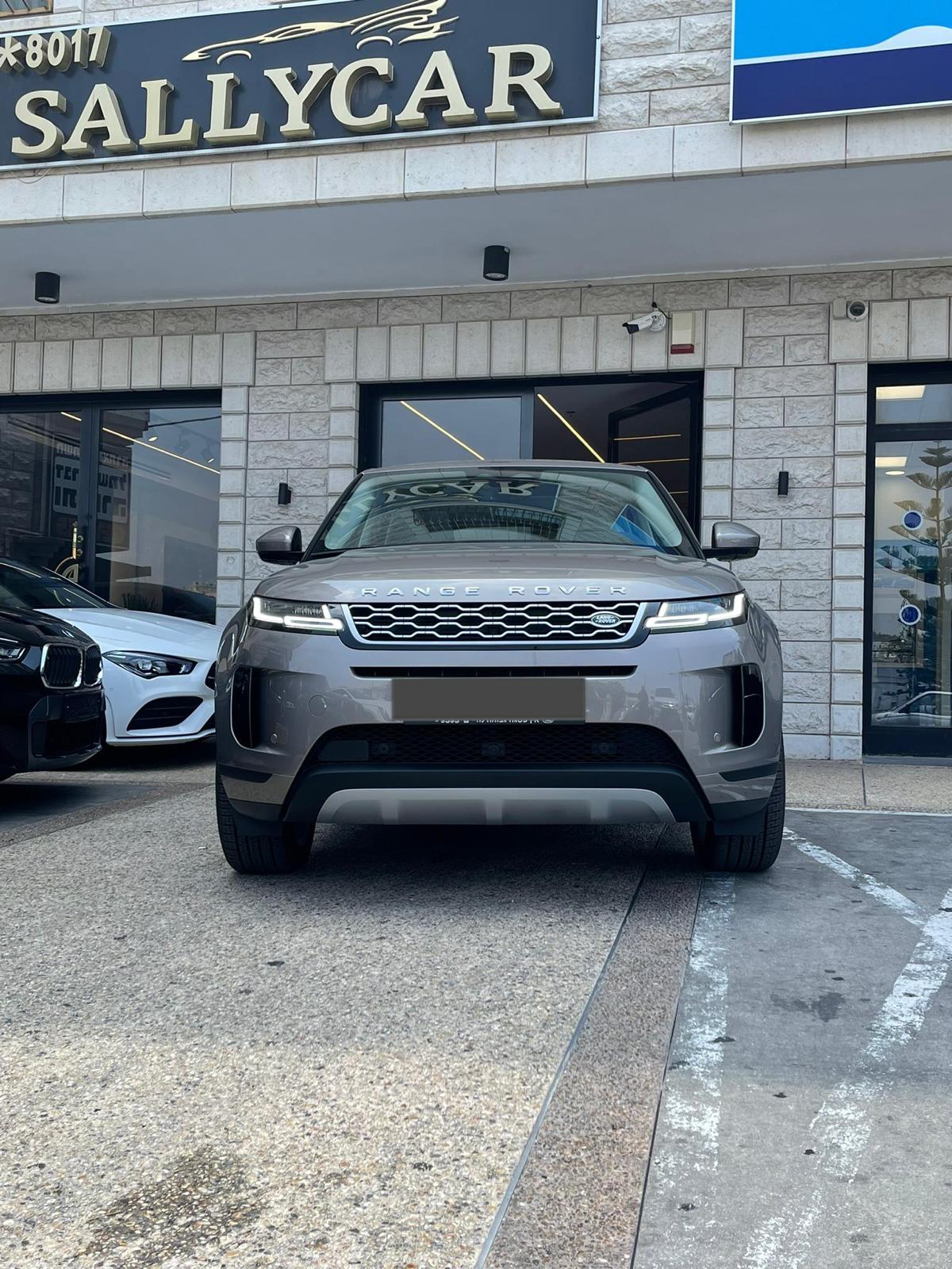 Read more about the article RANGE ROVER EVOQUE HP SE 2022