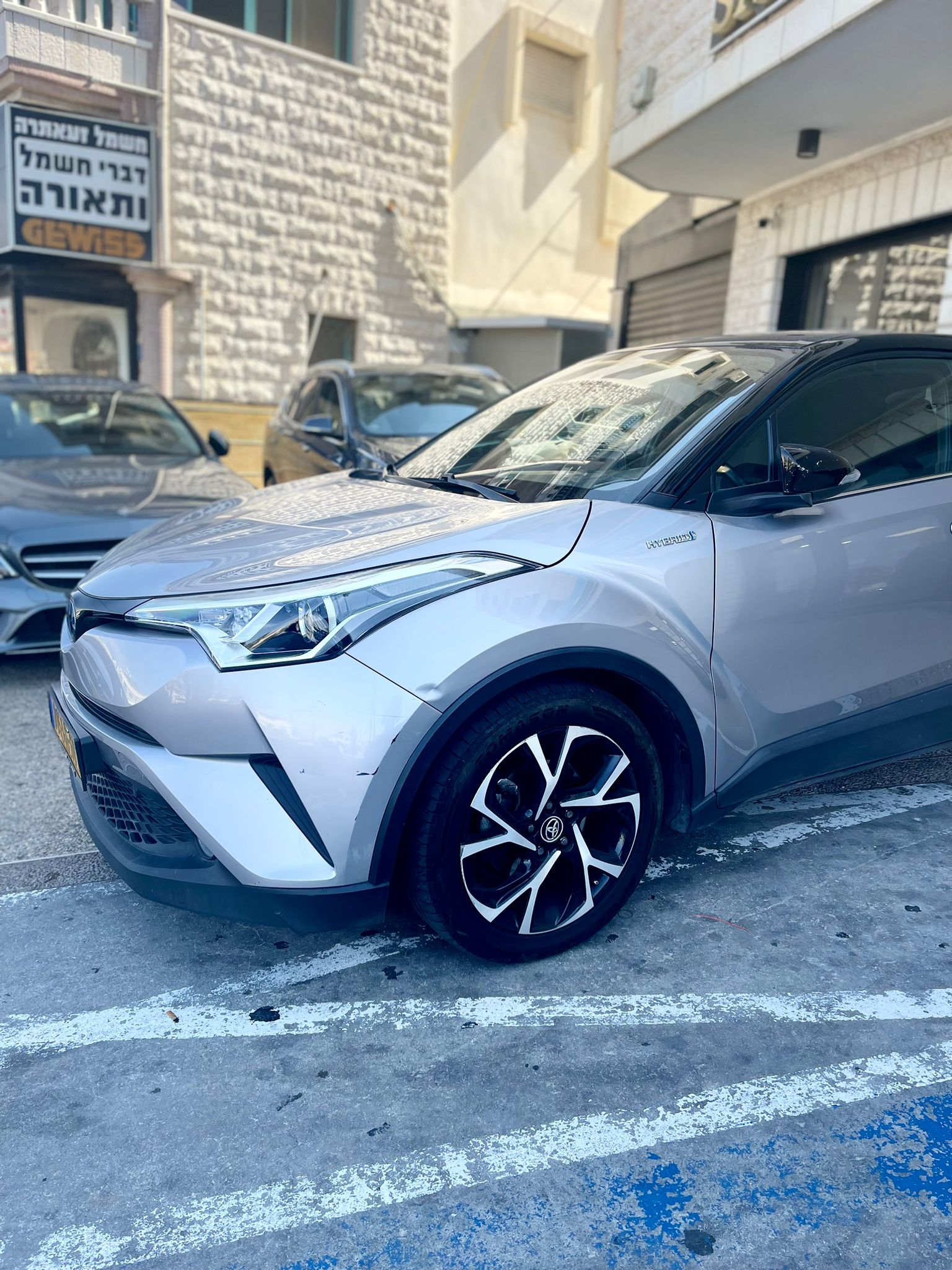 Read more about the article TOYOTA CHR HYBRID 2019