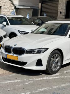 Read more about the article BMW 318 BUSINESS 2024