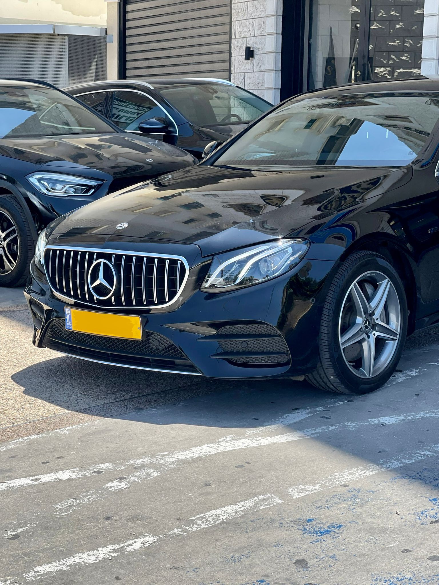Read more about the article MERCEDES E300E AMG EDITION